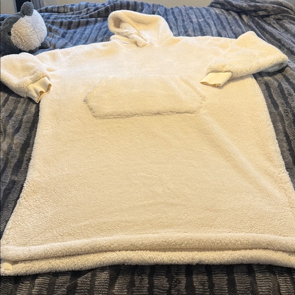 UGG Cozy Cream Hooded lounge robe , absolutely perfect condition XL - Picture 5 of 6